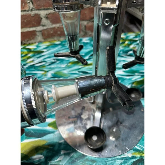 3 Bottle Revolving Liquor Dispenser - Picture 5 of 6